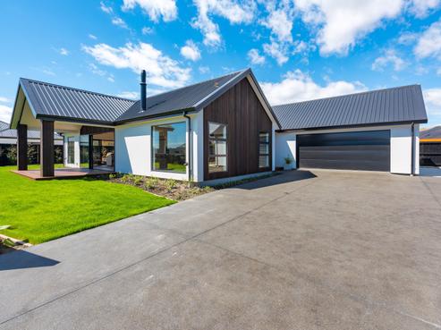 30 Nikau Drive, Redwoodtown