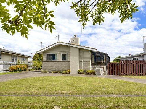 61 Wycliffe Street, Onekawa