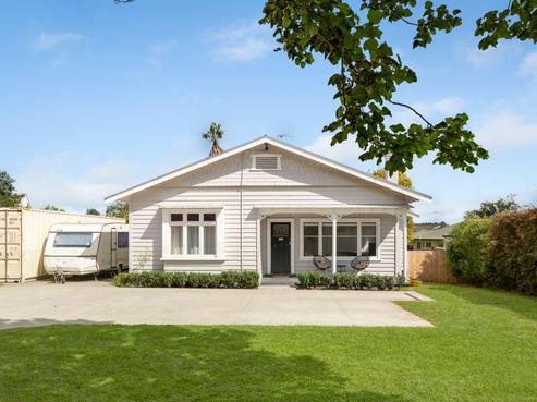 6 Sandspit Road, Waiuku