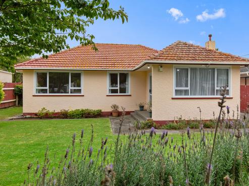 72 Thatcher Street, Castlecliff