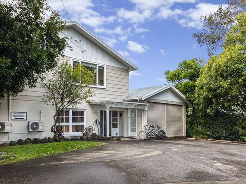 2157 East Coast Road, Stillwater