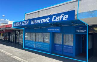 Spacious Commercial Space Available on Bustling New North Ro