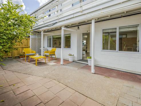 2/19 Milton Road, Orewa