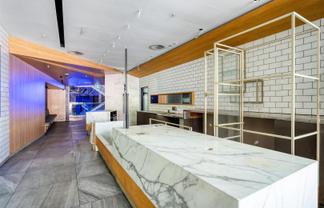 F&B on Queen St with Outdoor Seating