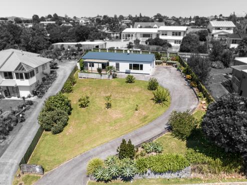 3 Waikareao Way, Brookfield