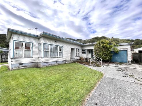 80 Omapere Street, Dobson