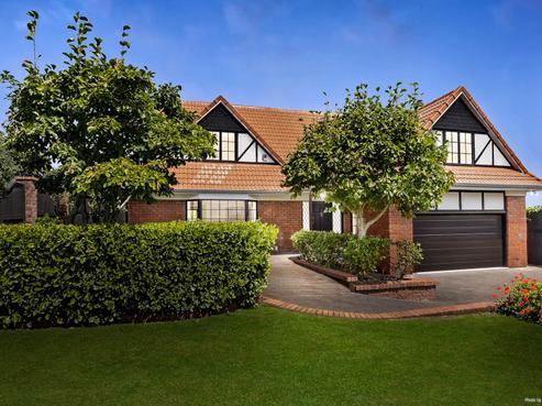 27 Pyatt Crescent, Saint Johns