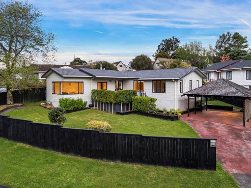 51 Hale Crescent, Bayview
