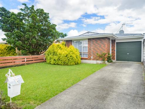 23A Henare Street, West End