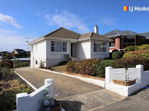 6 Freyberg Road, Fairfield