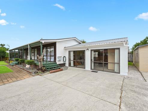 2 Riverton Place, Fairview Downs