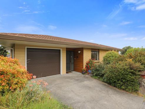 2/69 Ngamotu Road, Hilltop