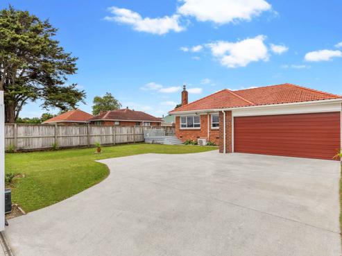 9 Clevedon Road, Papakura