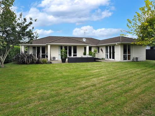 20 Winchester Place, Rototuna North