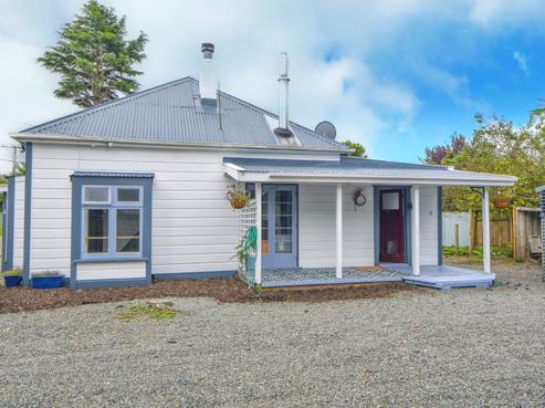 6 Nobel Street, Carterton