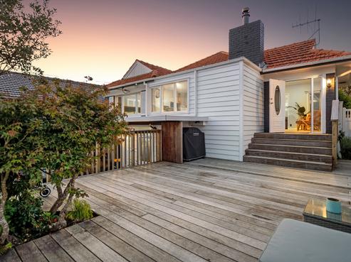 28 Williamson Avenue, Belmont