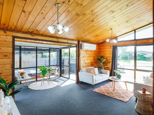 11 Waltham Court, Cloverlea