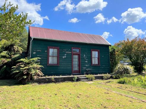 119 Main Road, Blackball
