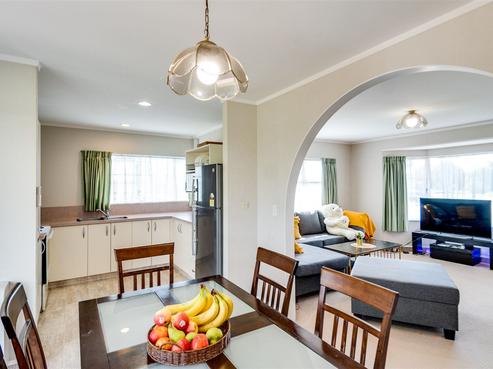 4A Spriggs Crescent, Greenmeadows