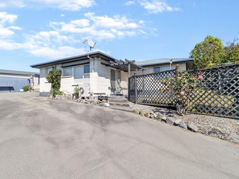 110A Luxmoore Road, Marchwiel