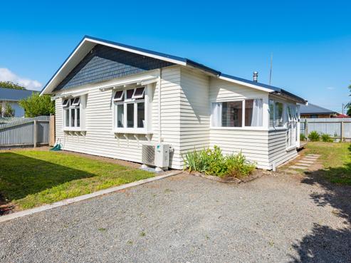 10 Brian Bary Street, Redwoodtown