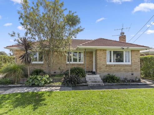 8 Kerry Place, Papakura
