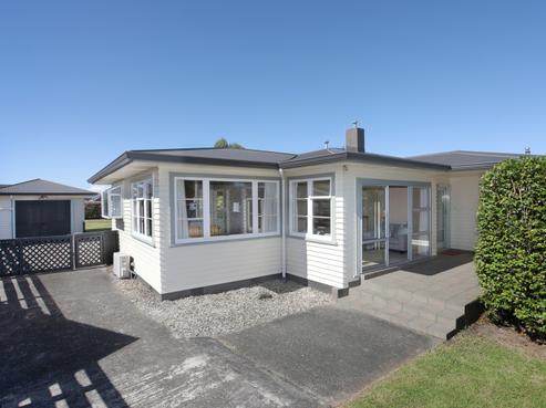 27 Montgomery Street, Feilding