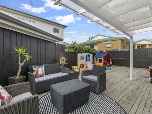 3/670 Whangaparaoa Road, Stanmore Bay