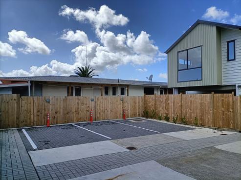 10C Roberts Road, Te Atatu South