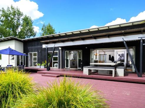 8 Pineview Lane, Helensville