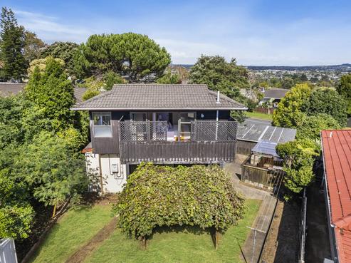 7 Zita Maria Drive, Massey