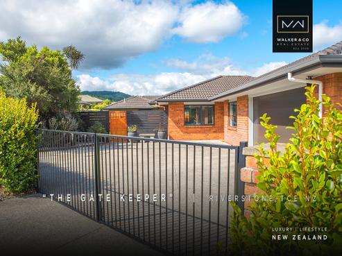 48 Percy Kinsman Crescent, Riverstone Terraces