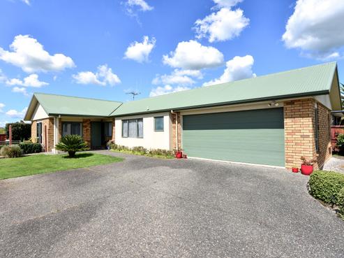 12 Aldona Place, Fairview Downs