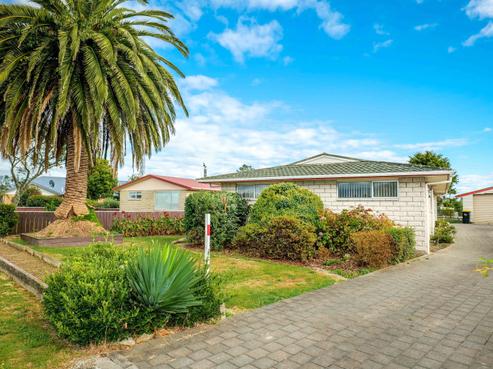 21 Orowaiti Road, Westport