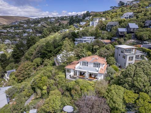9 Aranoni Track, Clifton