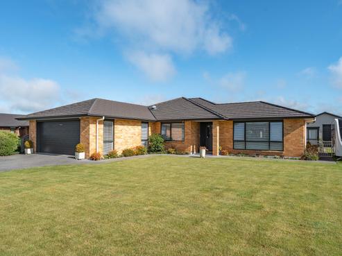 13 Feist Street, Carterton