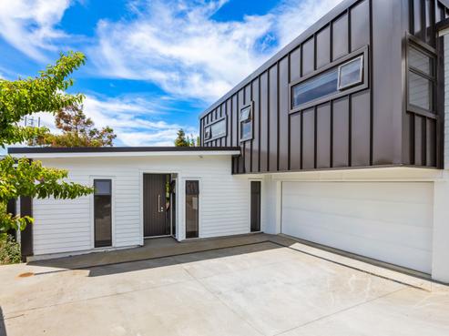 9 Glenvar Road, Torbay