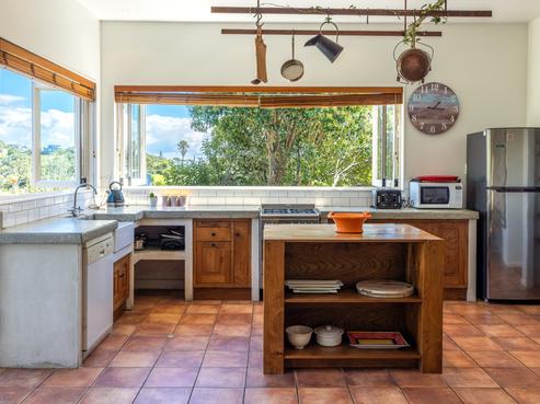 2 Fisher Street, Surfdale