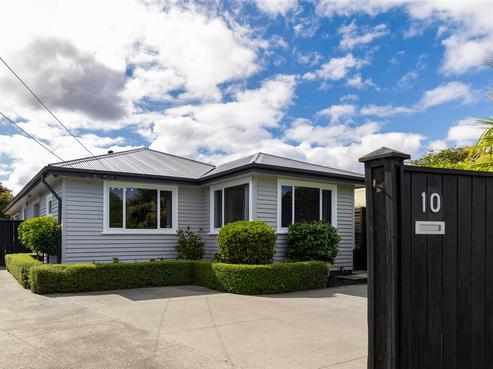 10 Walnut Avenue, Strowan