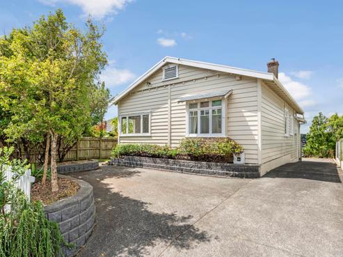 686 Sandringham Road, Sandringham