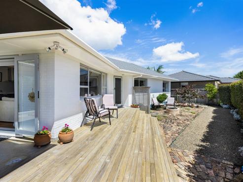 4 Hatton Road, Orewa