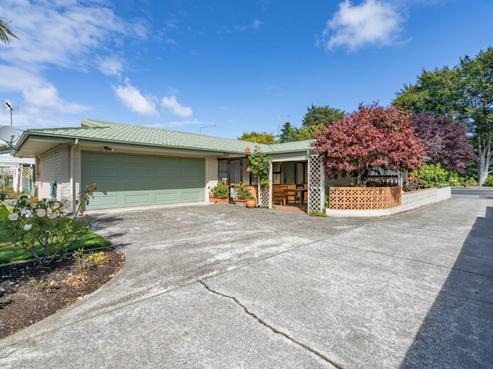 259 Queens Drive, Windsor
