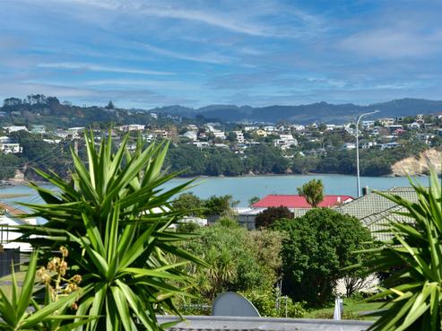64A Tiri Road, Manly
