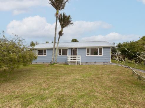 17 Buckley Grove, Paraparaumu