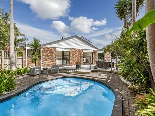 557 Beach Road, Murrays Bay