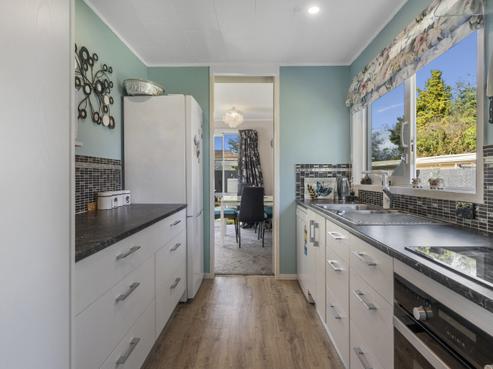 116 Te Rangitautahanga Road, Turangi
