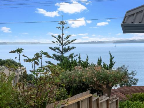 1/209 Vipond Road, Stanmore Bay