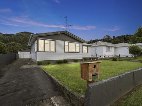 8 Waimarama Grove, Birchville