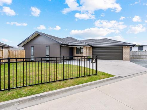13 Kekewai Place, Tikipunga