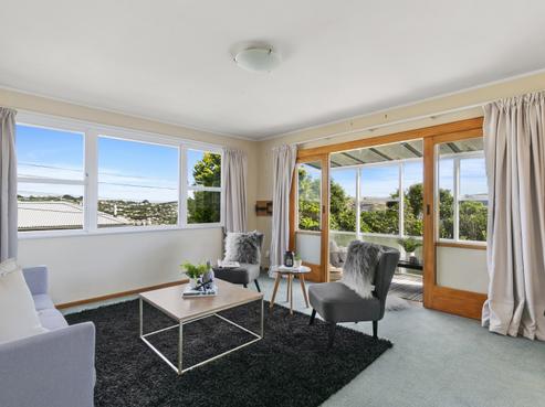 20 Jane Grove, Paparangi